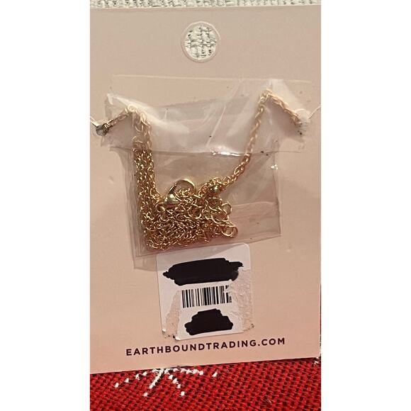 NWT - March birth flower necklace featuring a daffodil pendant on a 16" chain. - Picture 4 of 4